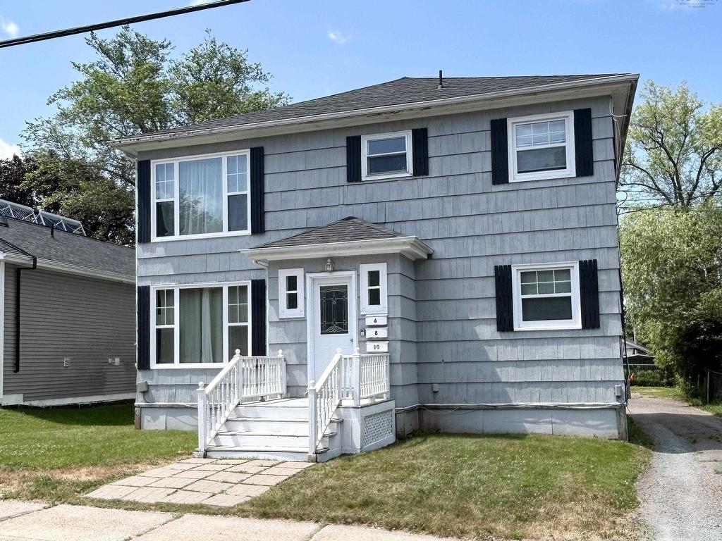 












6 McLean Street

,
Truro,




NS
B2N 4W1

