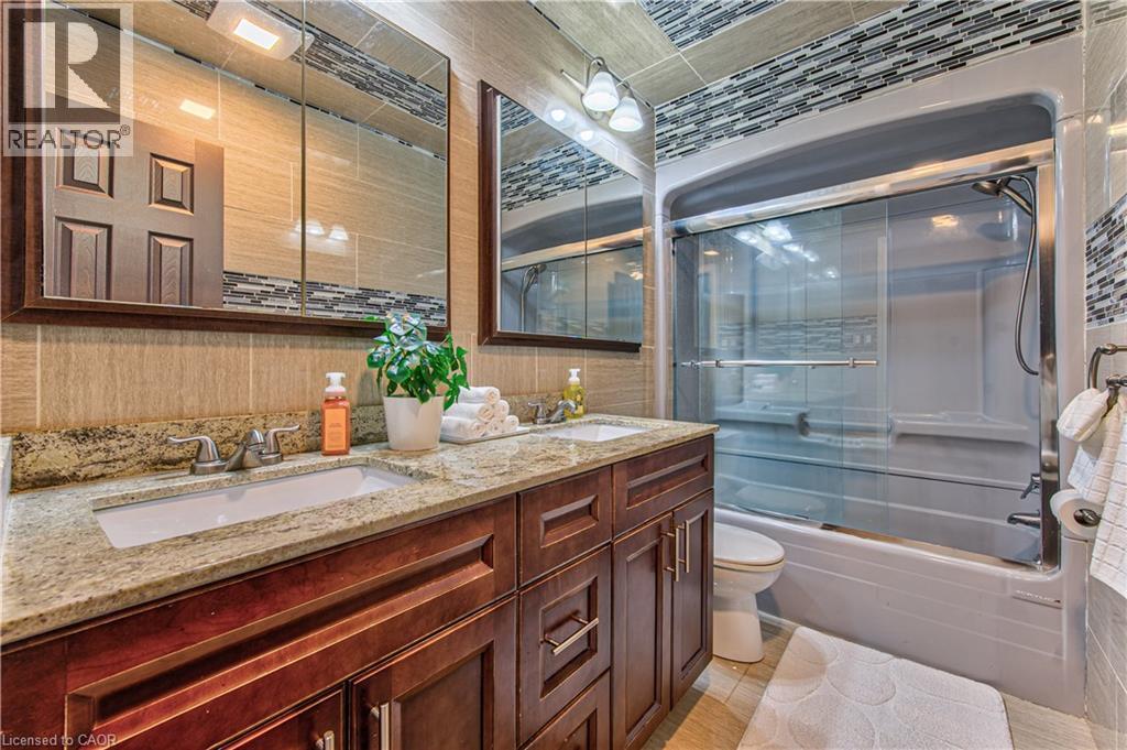 












2560 PALISANDER Avenue

,
Mississauga,




Ontario
L5B2L2

