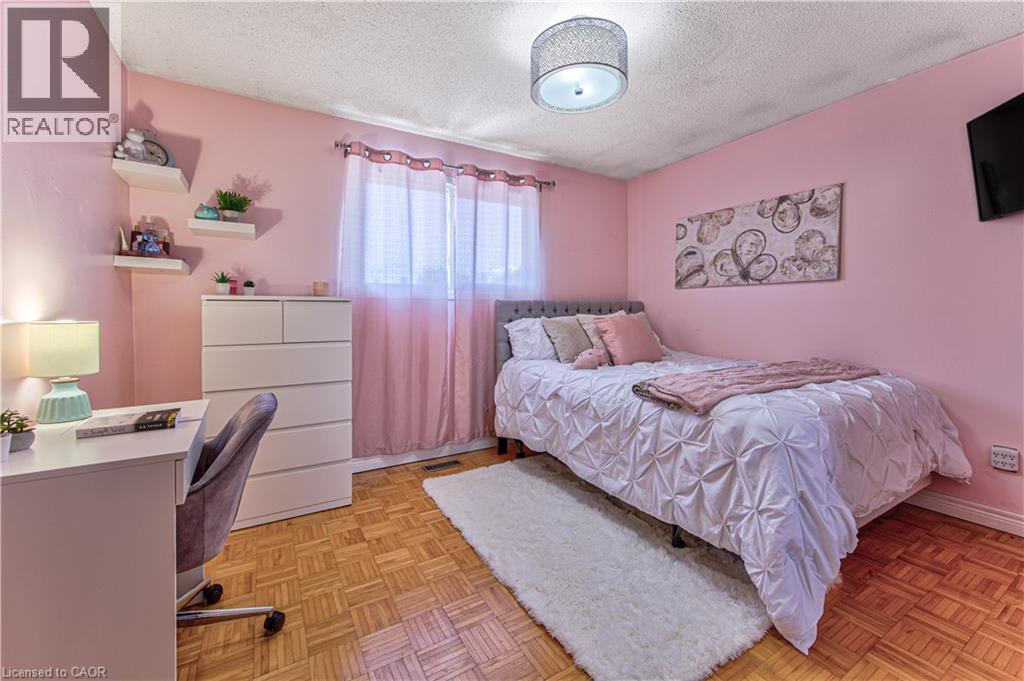 












2560 PALISANDER Avenue

,
Mississauga,




Ontario
L5B2L2

