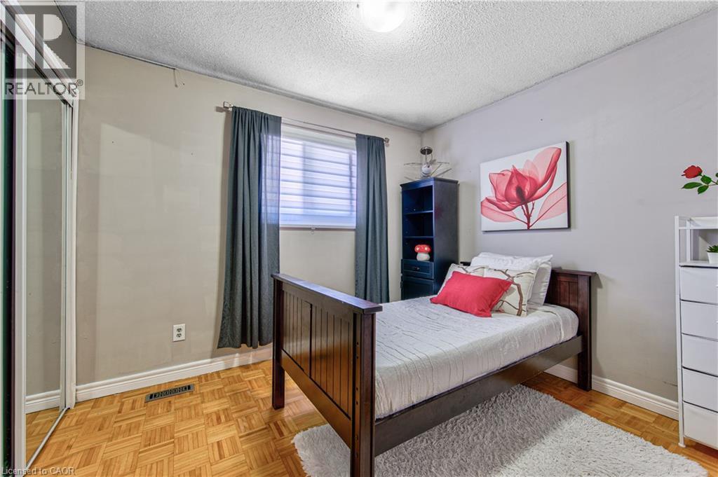 












2560 PALISANDER Avenue

,
Mississauga,




Ontario
L5B2L2


