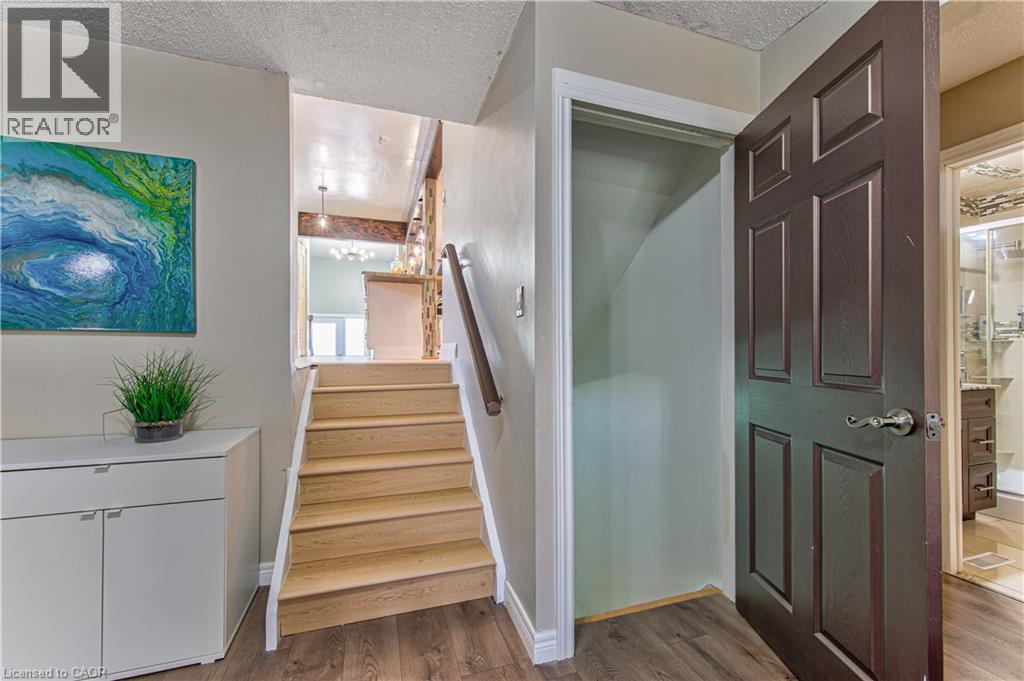 












2560 PALISANDER Avenue

,
Mississauga,




Ontario
L5B2L2

