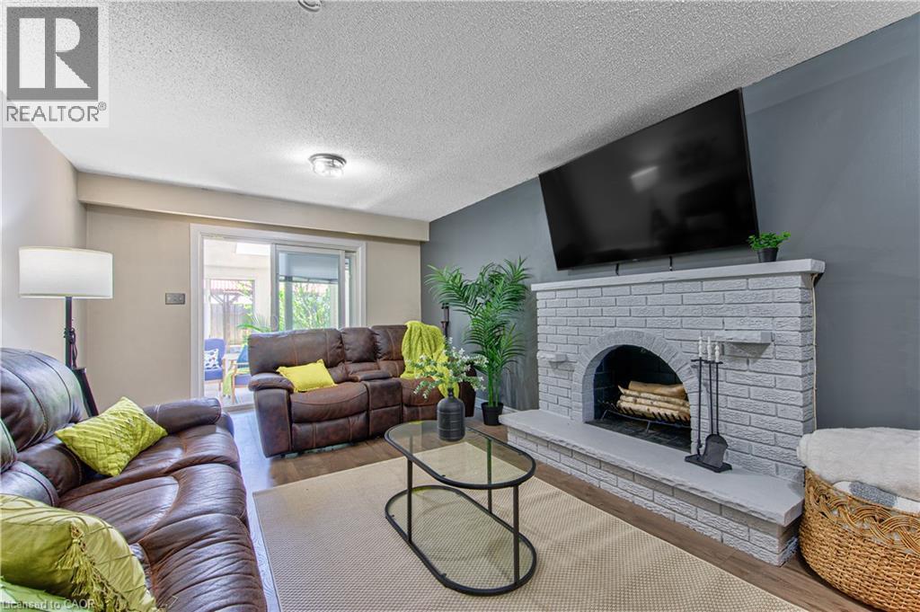 












2560 PALISANDER Avenue

,
Mississauga,




Ontario
L5B2L2

