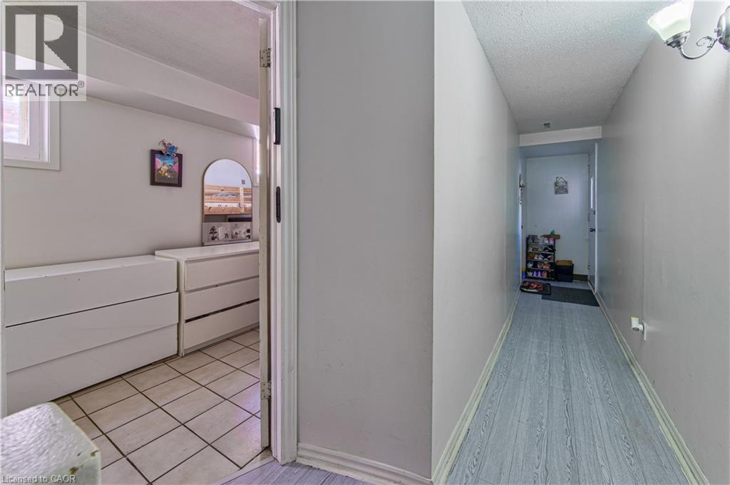 












2560 PALISANDER Avenue

,
Mississauga,




Ontario
L5B2L2

