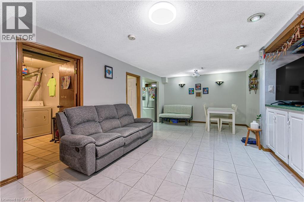 












2560 PALISANDER Avenue

,
Mississauga,




Ontario
L5B2L2

