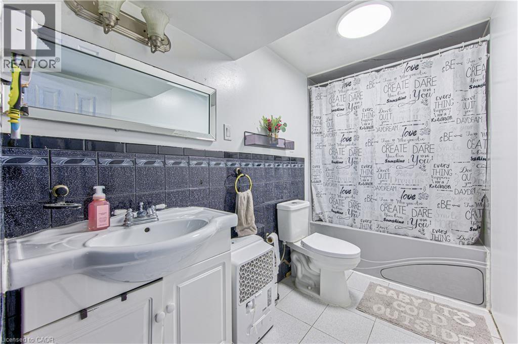 












2560 PALISANDER Avenue

,
Mississauga,




Ontario
L5B2L2

