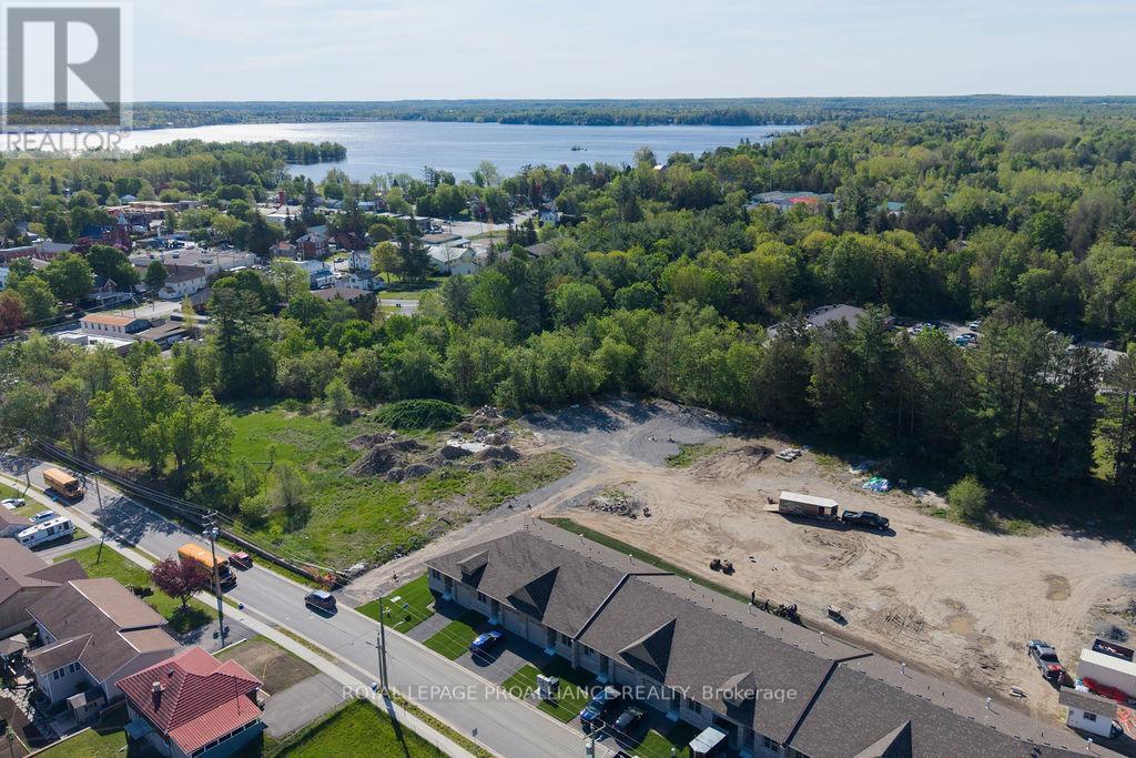












159 POMEROY AVENUE

,
Tweed (Tweed (Village)),




Ontario
K0K3J0


