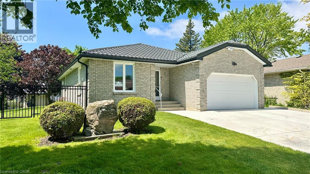 












1 EDENRIDGE Drive

,
Townsend,




Ontario
N0A1S0

