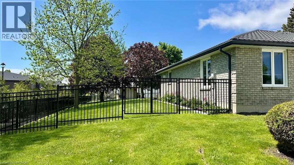 












1 EDENRIDGE Drive

,
Townsend,




Ontario
N0A1S0

