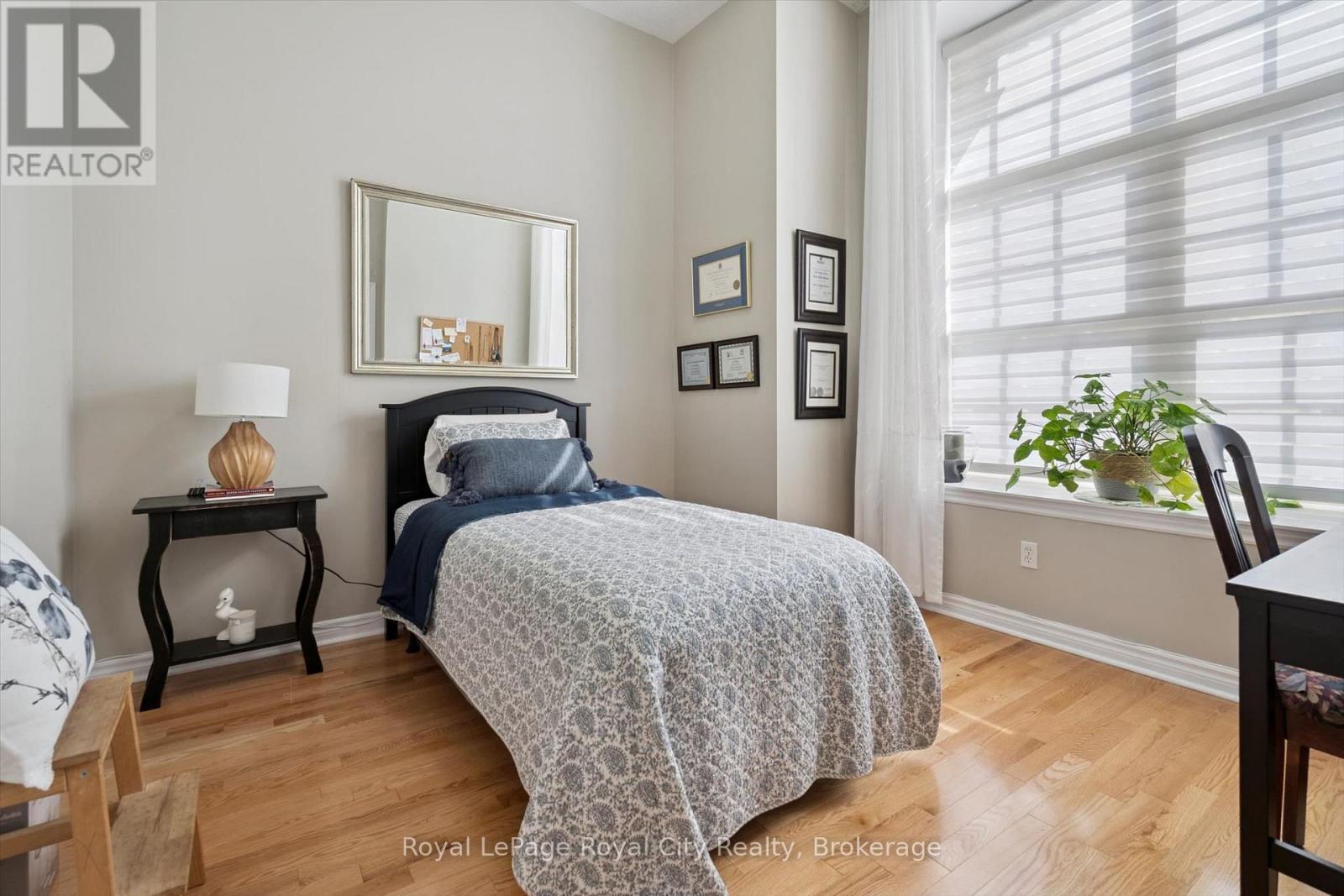 












101 - 478 ST ANDREW STREET E

,
Centre Wellington (Fergus),




Ontario
N1M3V7

