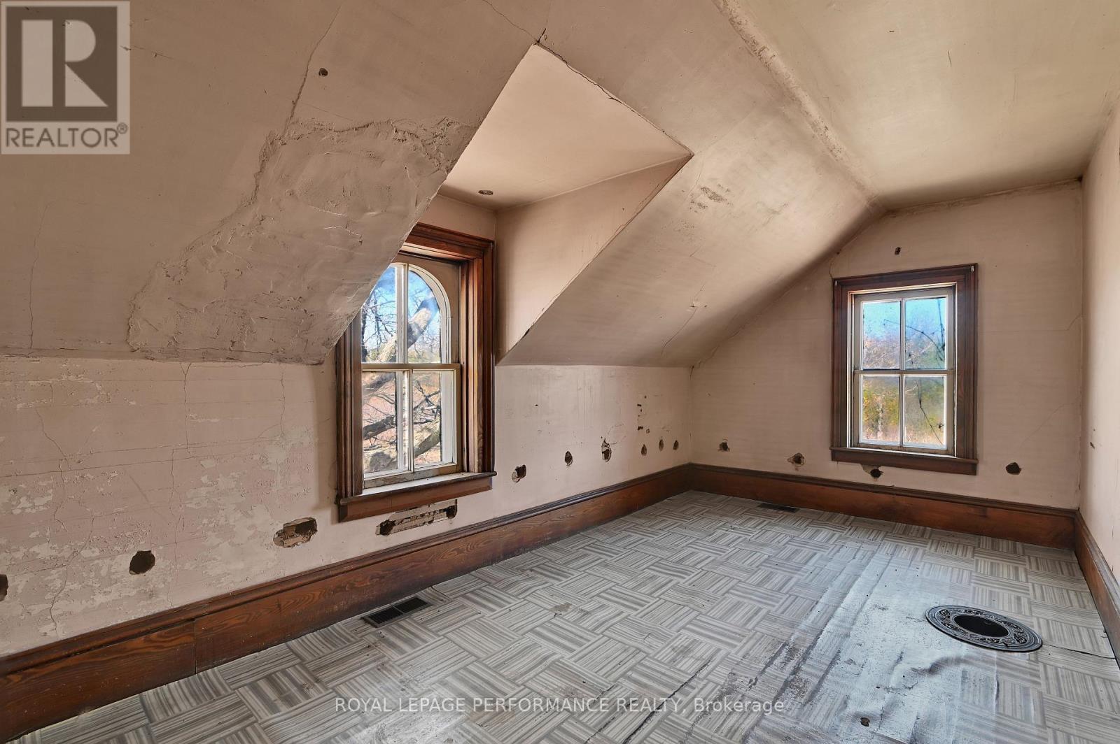 












2421 BUCKWHEAT ROAD W

,
Edwardsburgh/Cardinal,




Ontario
K0E1X0

