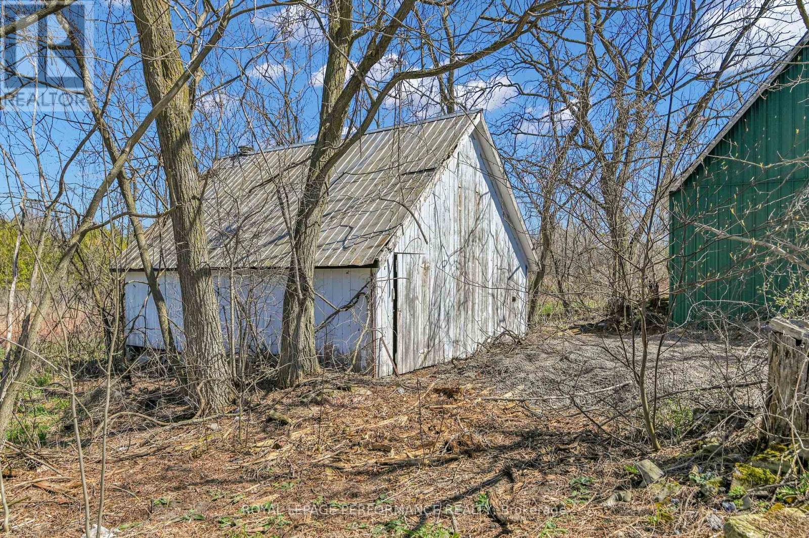 












2421 BUCKWHEAT ROAD W

,
Edwardsburgh/Cardinal,




Ontario
K0E1X0

