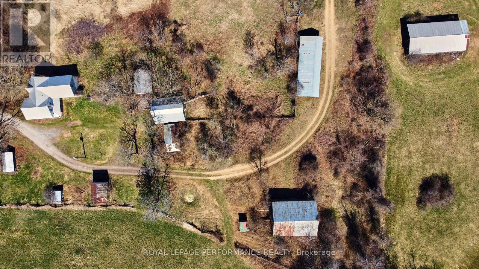 












2421 BUCKWHEAT ROAD W

,
Edwardsburgh/Cardinal,




Ontario
K0E1X0


