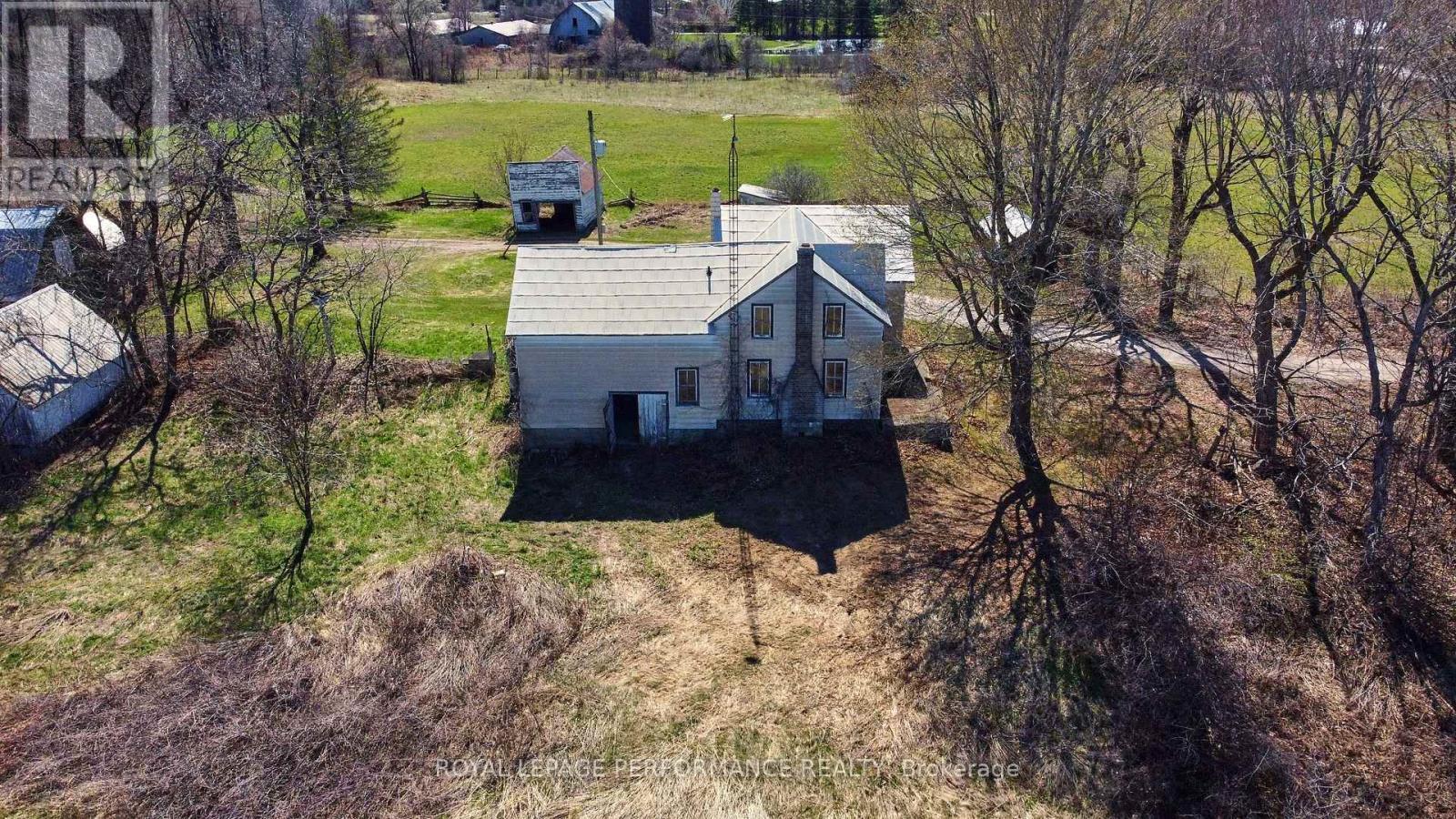 












2421 BUCKWHEAT ROAD W

,
Edwardsburgh/Cardinal,




Ontario
K0E1X0

