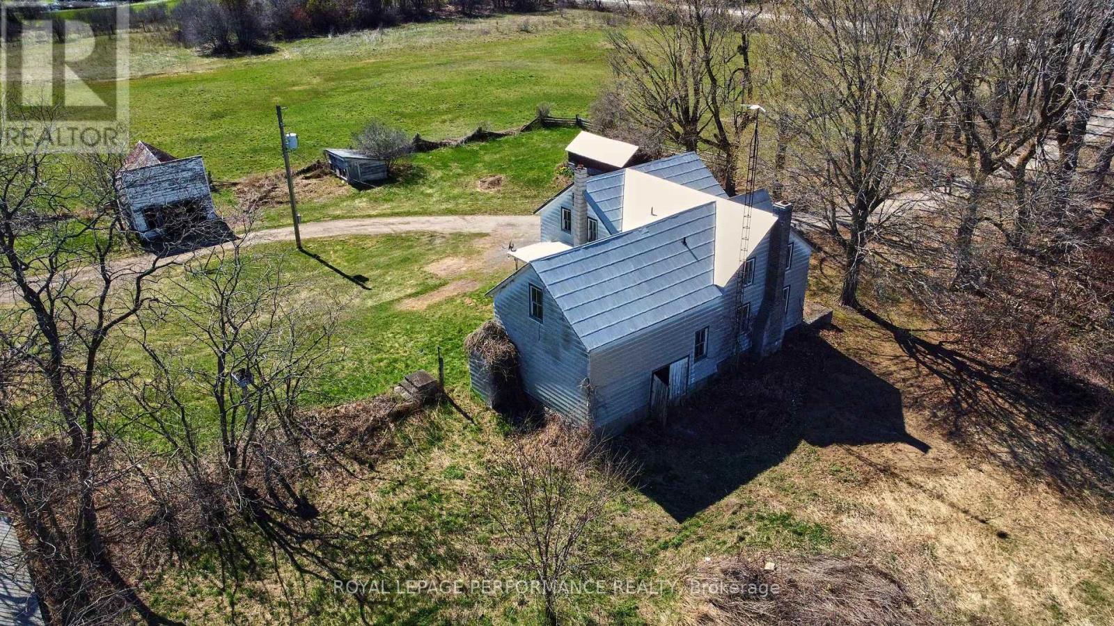 












2421 BUCKWHEAT ROAD W

,
Edwardsburgh/Cardinal,




Ontario
K0E1X0

