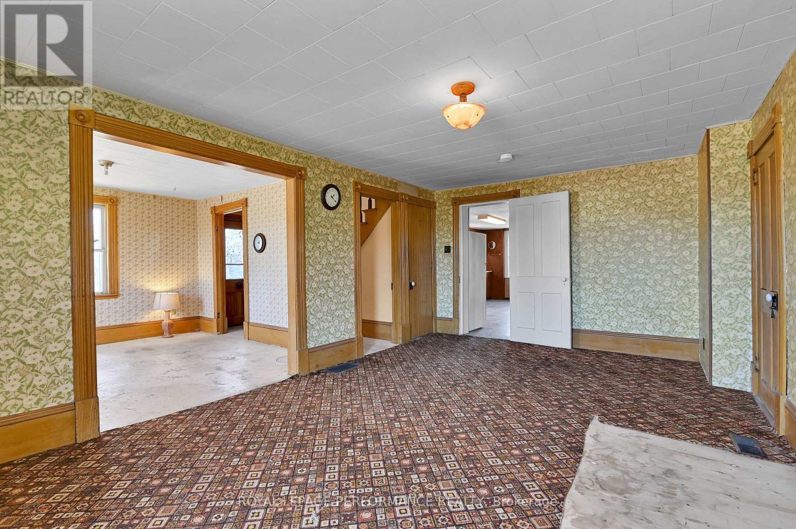 












2421 BUCKWHEAT ROAD W

,
Edwardsburgh/Cardinal,




Ontario
K0E1X0

