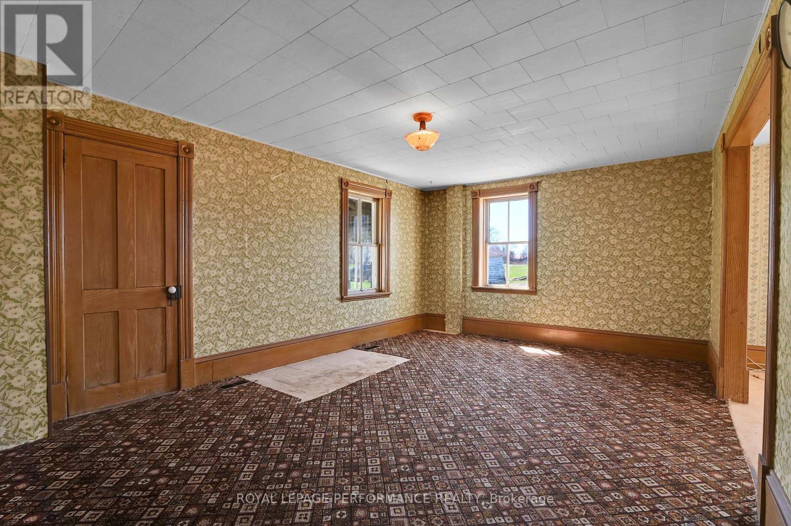 












2421 BUCKWHEAT ROAD W

,
Edwardsburgh/Cardinal,




Ontario
K0E1X0

