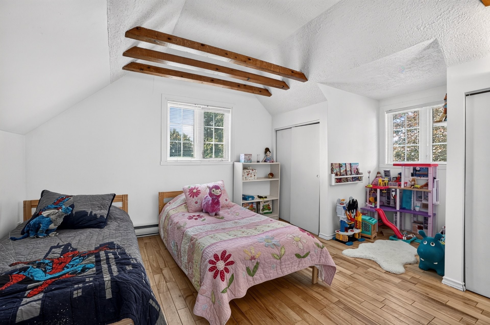 









422


Rue St-Laurent

,
Saint-Eustache,




QC
J7P3V5

