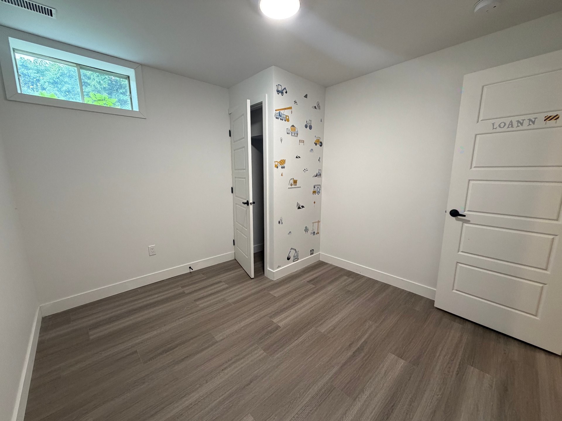 









556


Rue Milks

,
Gatineau (Gatineau),




QC
J8P6E4

