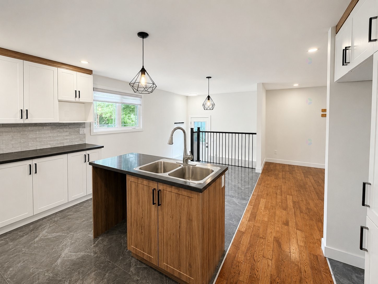 









556


Rue Milks

,
Gatineau (Gatineau),




QC
J8P6E4

