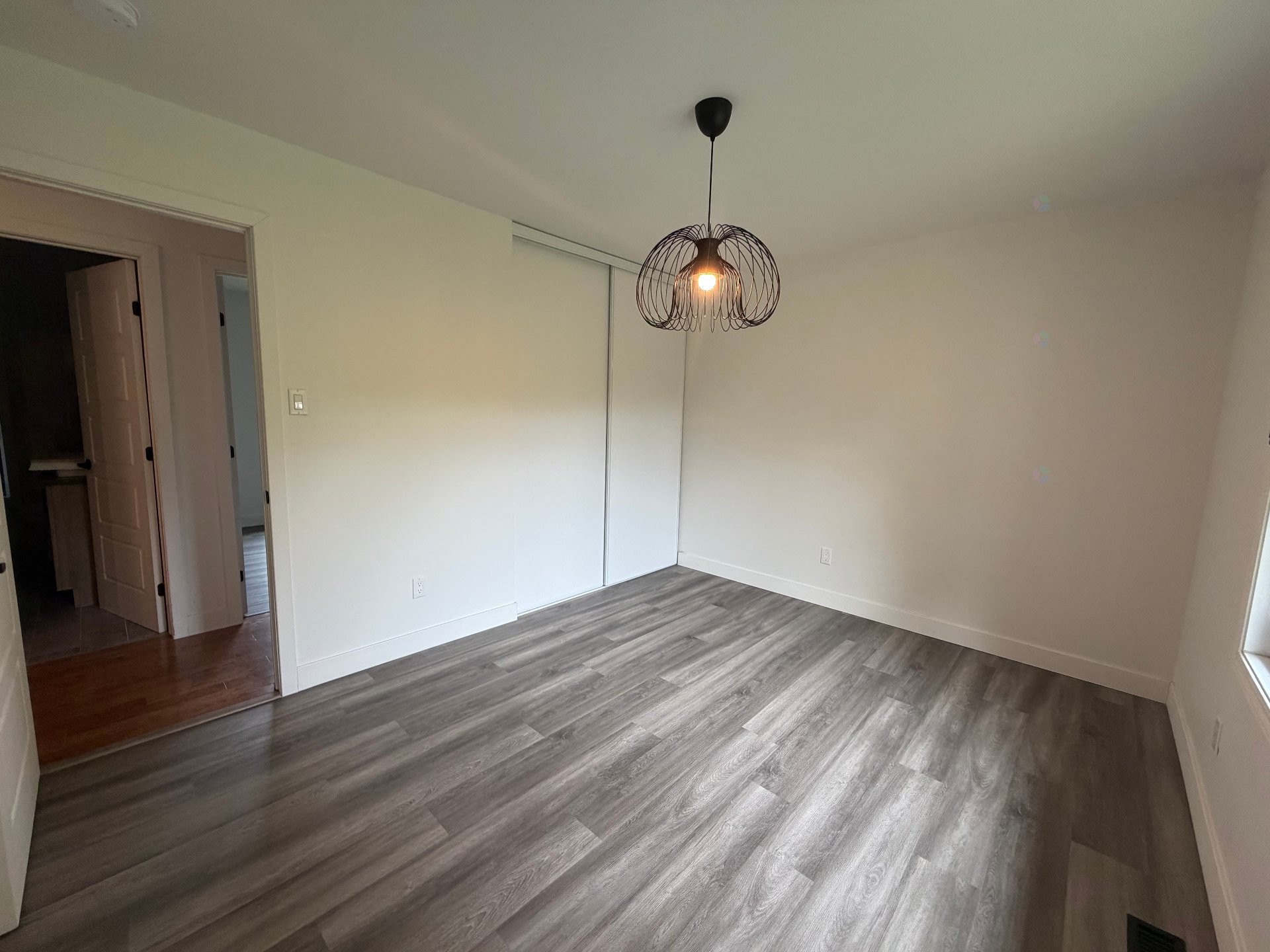 









556


Rue Milks

,
Gatineau (Gatineau),




QC
J8P6E4

