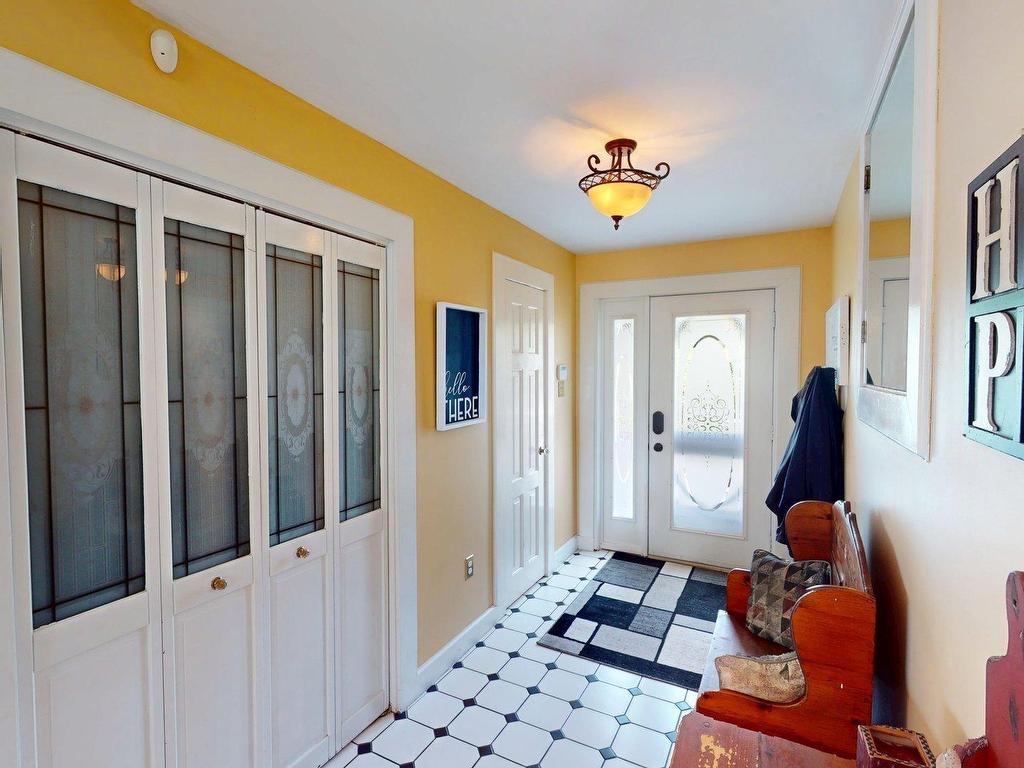 












8 Glen Manor Drive

,
Dartmouth,




NS
B3A 3S5

