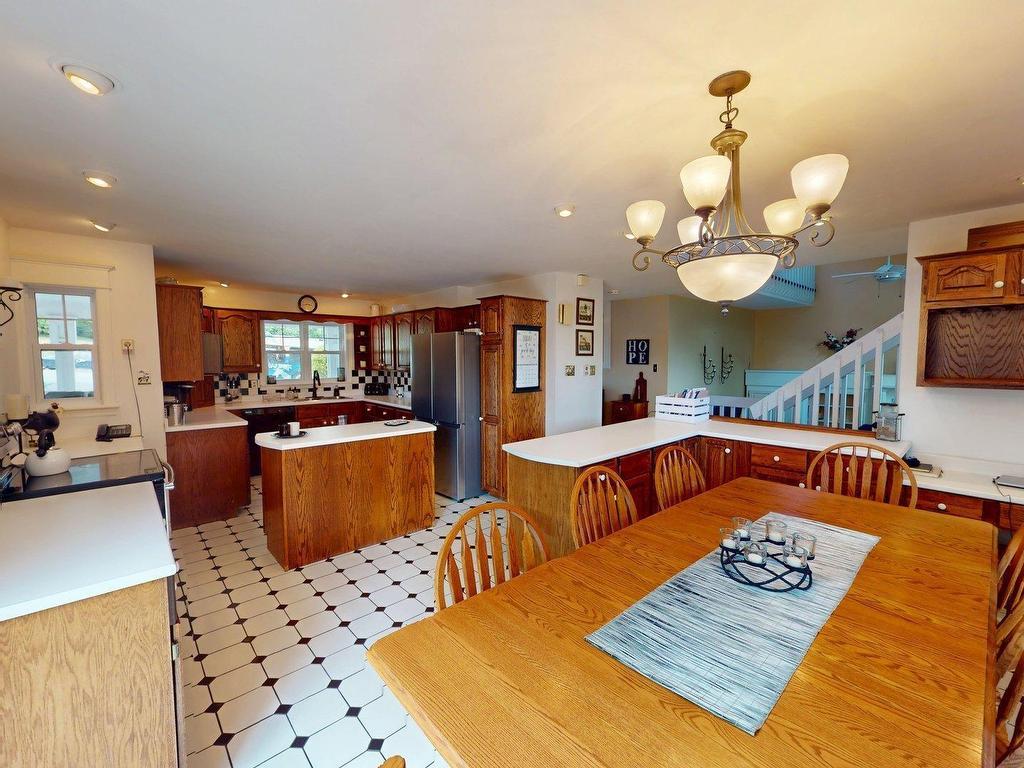 












8 Glen Manor Drive

,
Dartmouth,




NS
B3A 3S5

