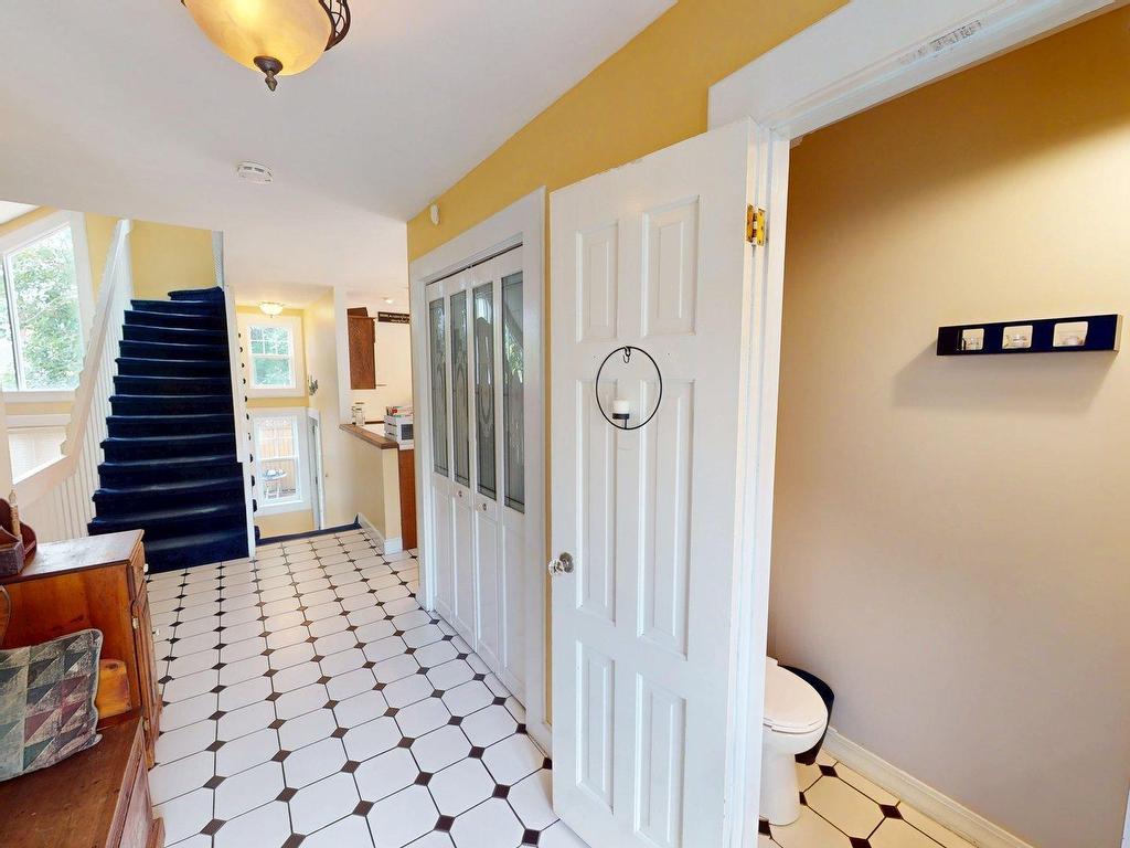 












8 Glen Manor Drive

,
Dartmouth,




NS
B3A 3S5

