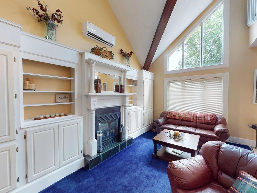 












8 Glen Manor Drive

,
Dartmouth,




NS
B3A 3S5

