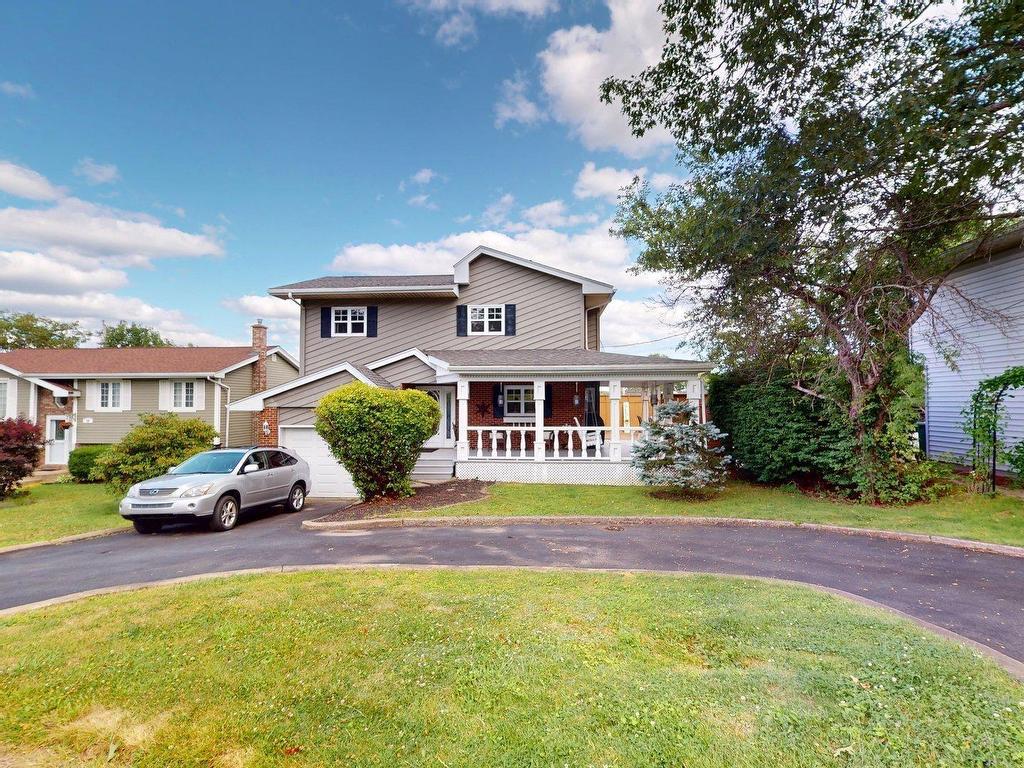 












8 Glen Manor Drive

,
Dartmouth,




NS
B3A 3S5

