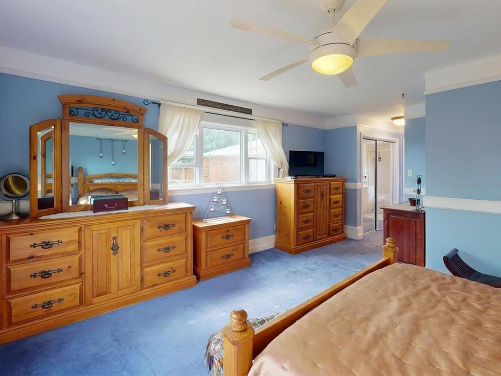 












8 Glen Manor Drive

,
Dartmouth,




NS
B3A 3S5

