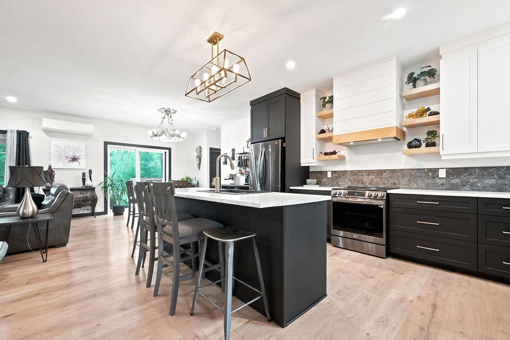 









140


Av. Paradise

,
Mansfield-et-Pontefract,




QC
J0X1R0

