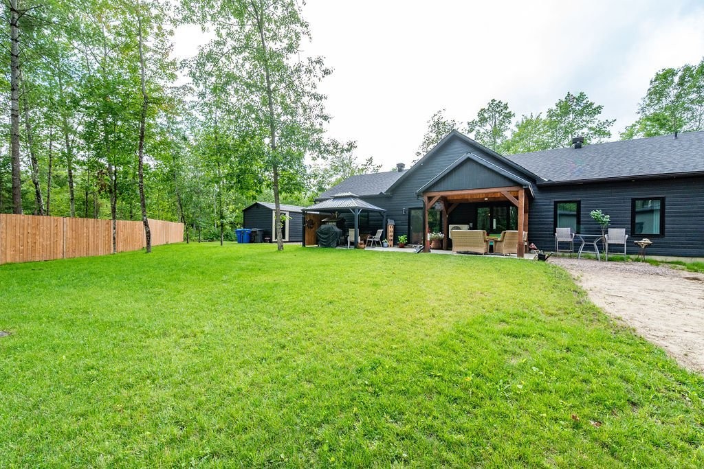 









140


Av. Paradise

,
Mansfield-et-Pontefract,




QC
J0X1R0

