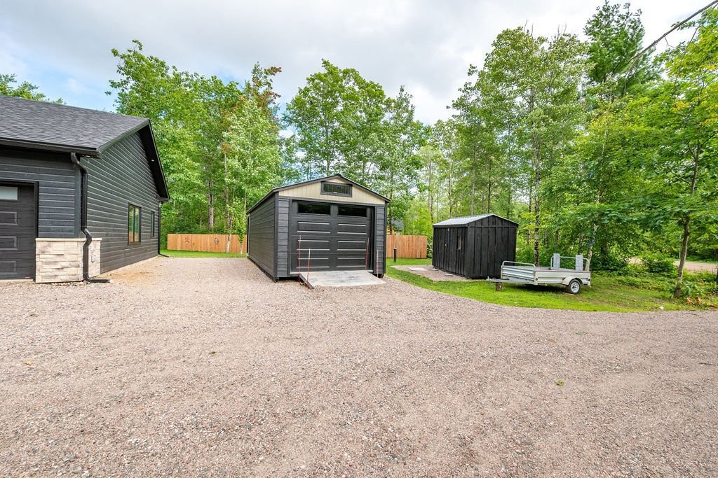 









140


Av. Paradise

,
Mansfield-et-Pontefract,




QC
J0X1R0

