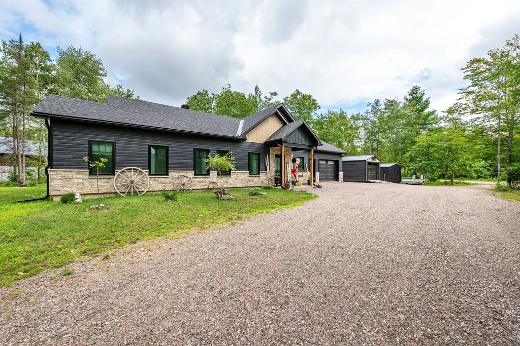 









140


Av. Paradise

,
Mansfield-et-Pontefract,




QC
J0X1R0


