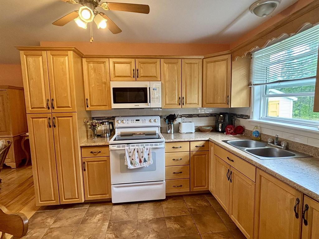 












1619 Gabarus Highway

,
Prime Brook,




NS
B1L 1E8

