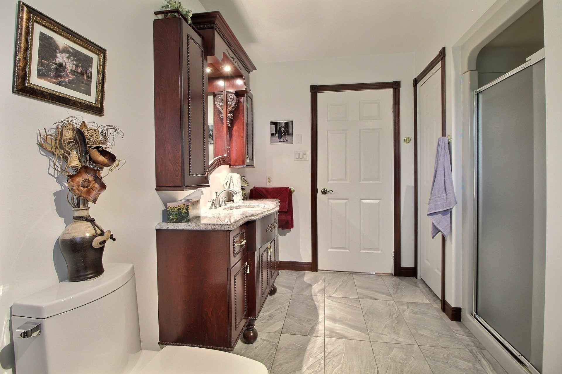 









3880


Rue Demers

,
Shawinigan,




QC
G9P4Y9

