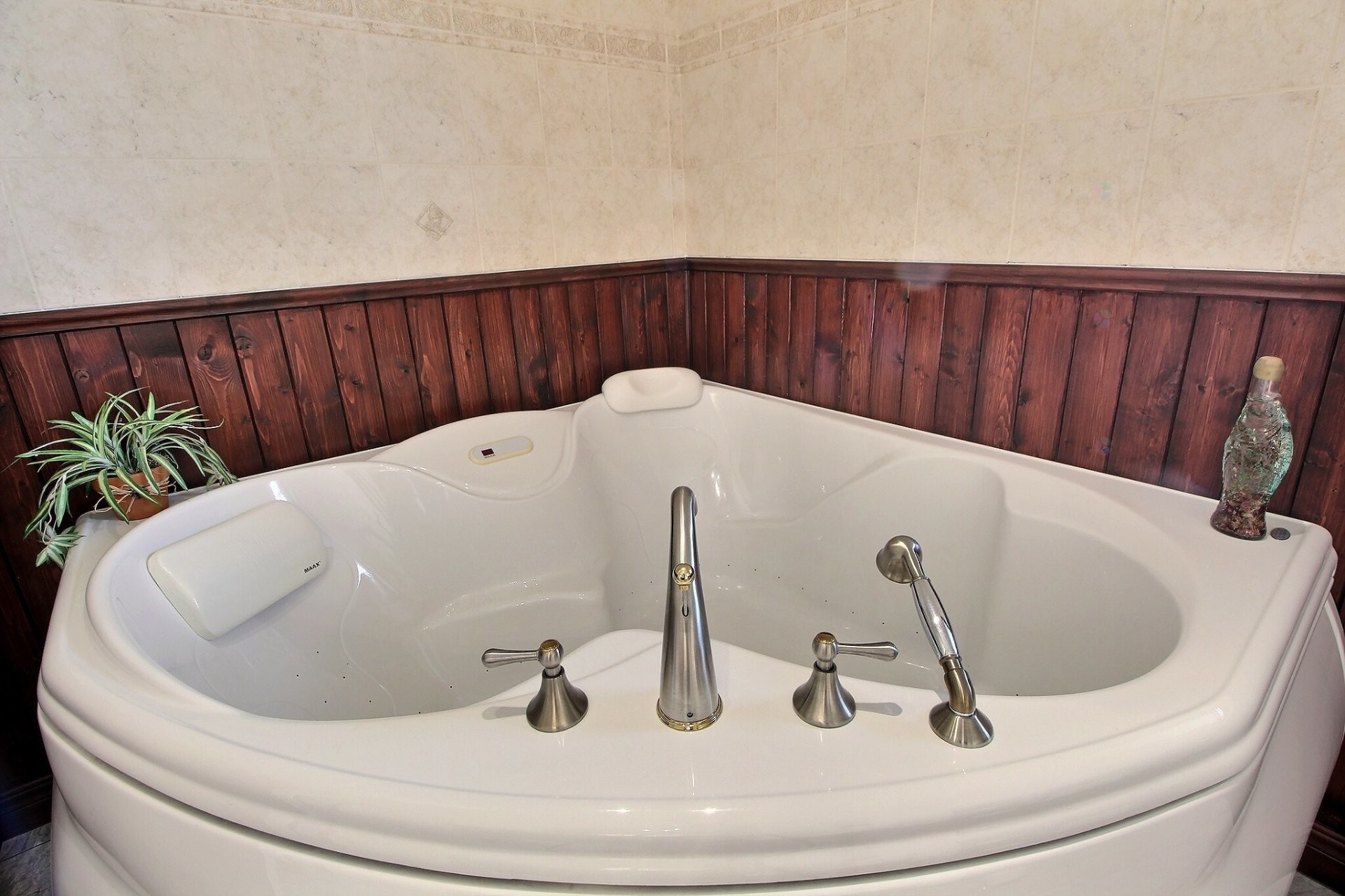 









3880


Rue Demers

,
Shawinigan,




QC
G9P4Y9

