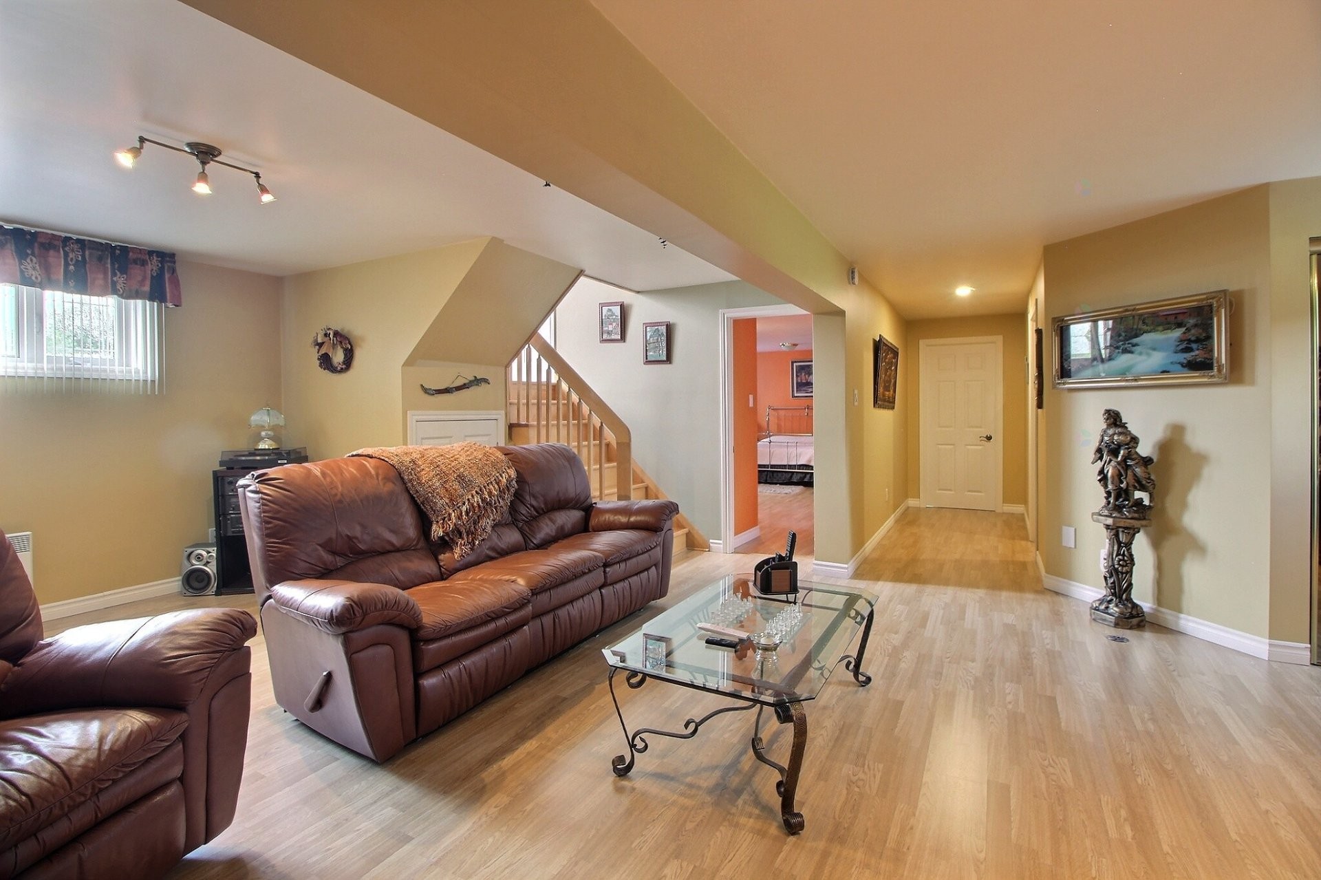 









3880


Rue Demers

,
Shawinigan,




QC
G9P4Y9


