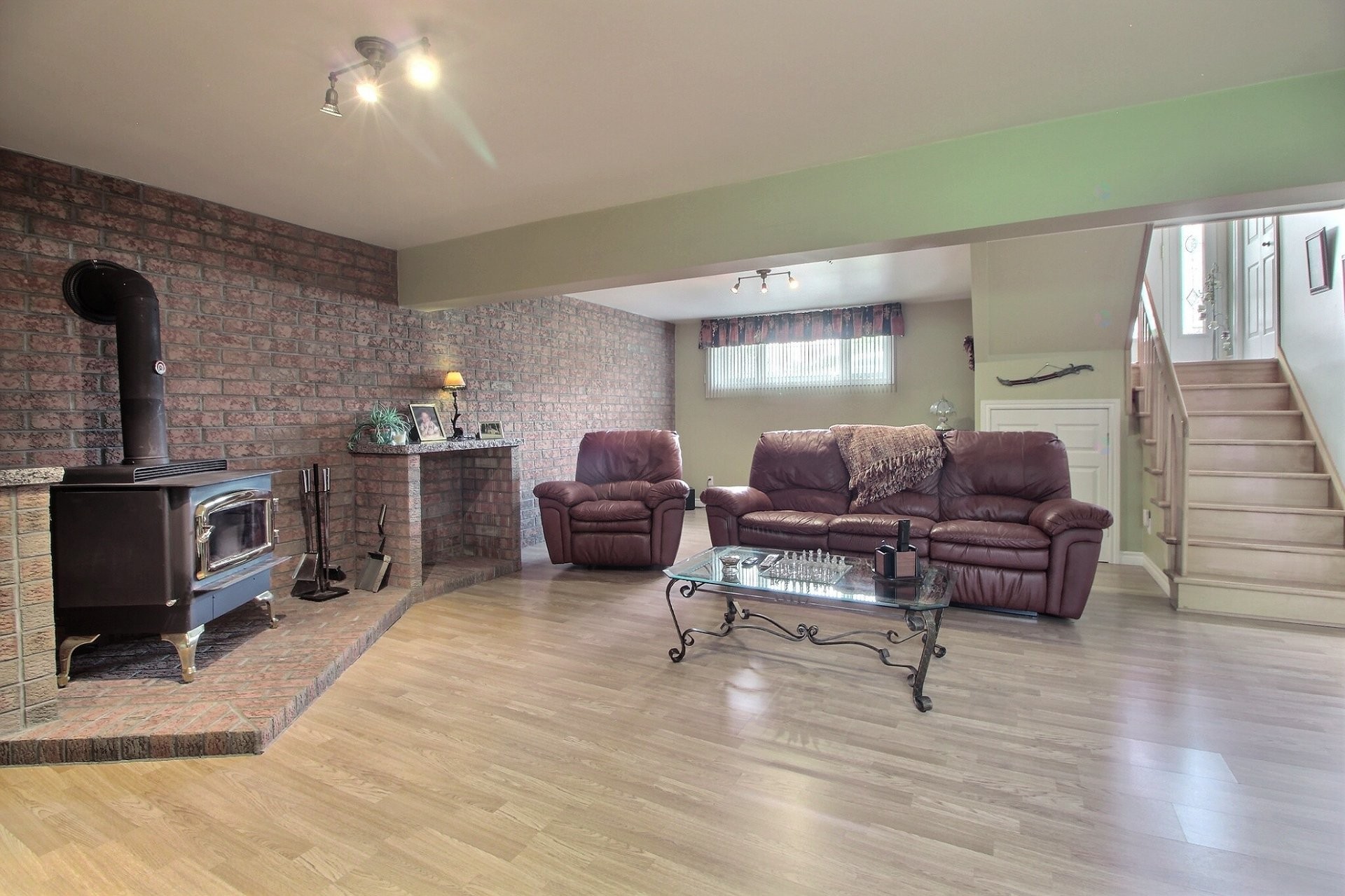 









3880


Rue Demers

,
Shawinigan,




QC
G9P4Y9

