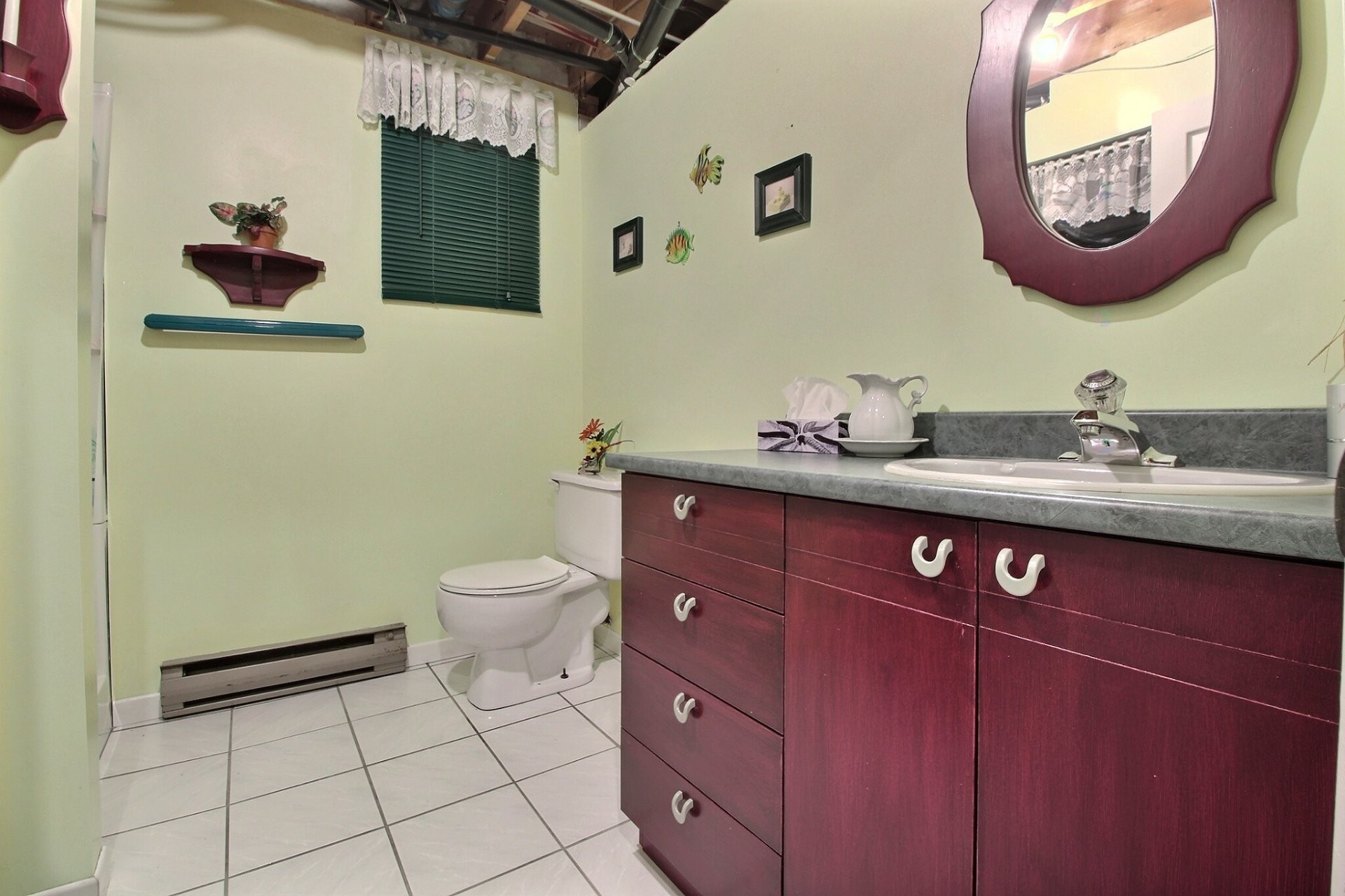 









3880


Rue Demers

,
Shawinigan,




QC
G9P4Y9


