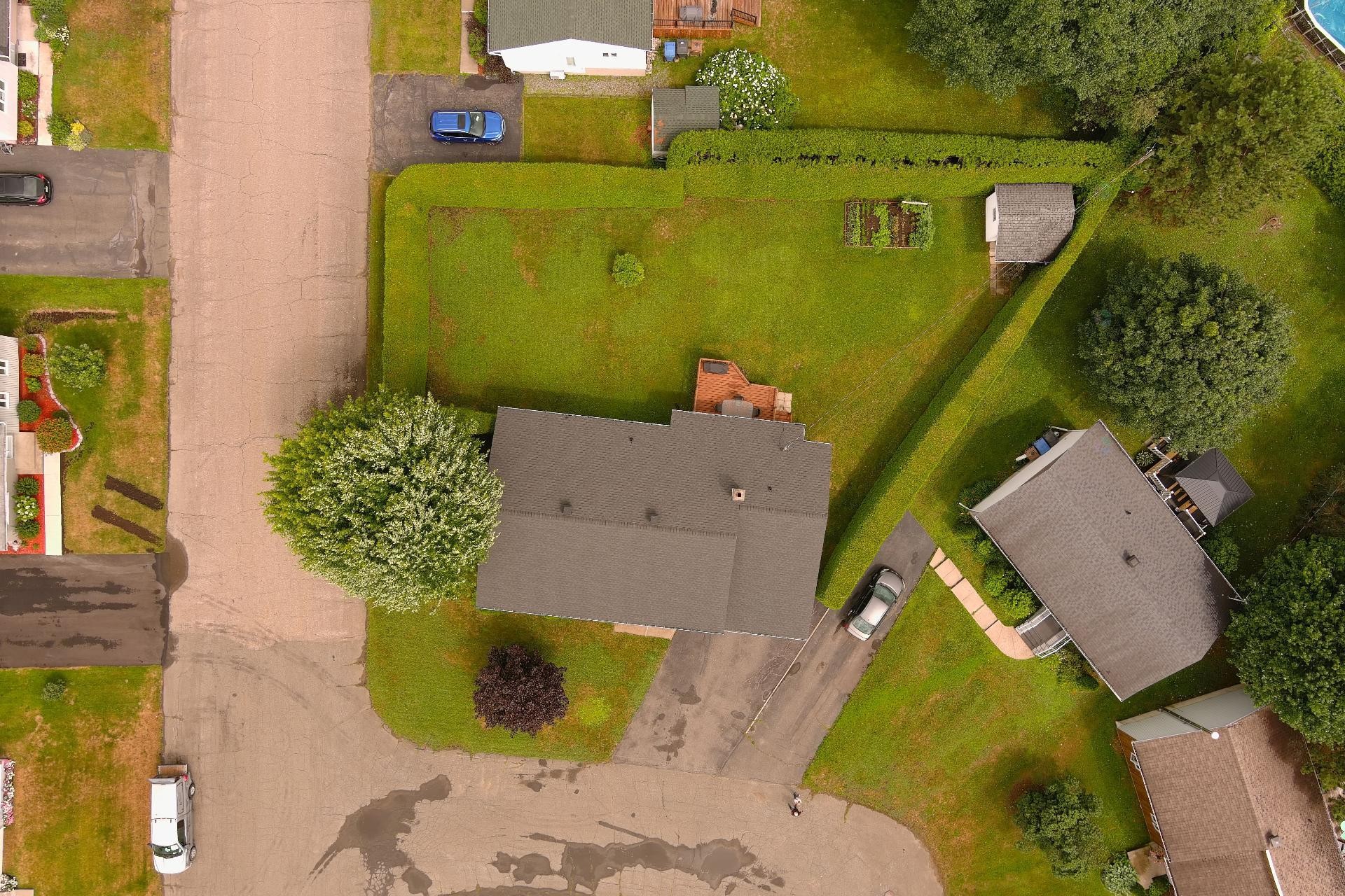









3880


Rue Demers

,
Shawinigan,




QC
G9P4Y9

