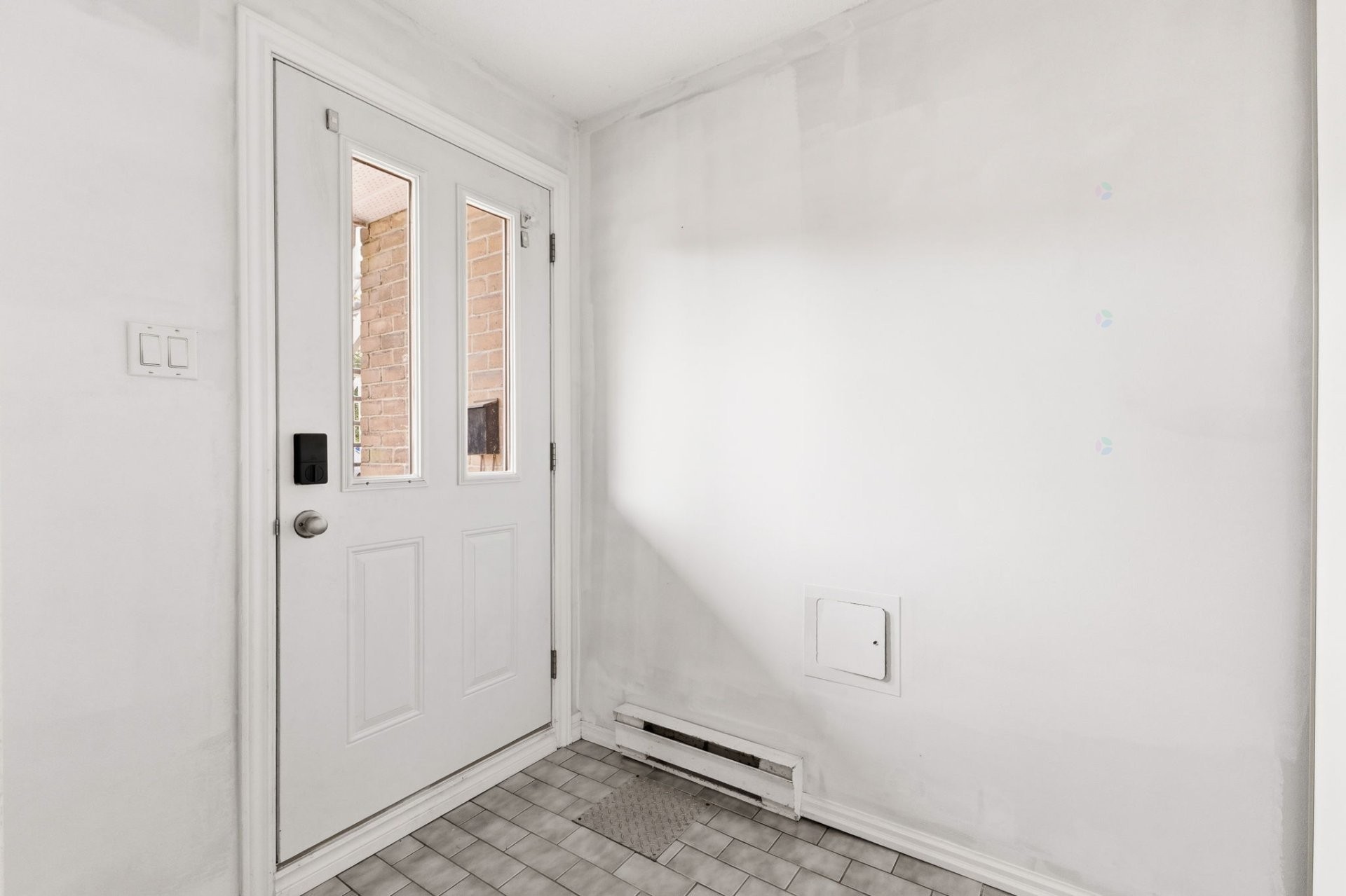 









186


Boul. La Vérendrye E.

, 1,
Gatineau (Gatineau),




QC
J8P7R6


