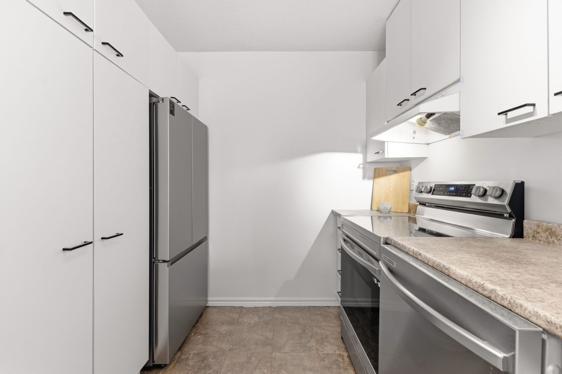 









186


Boul. La Vérendrye E.

, 1,
Gatineau (Gatineau),




QC
J8P7R6

