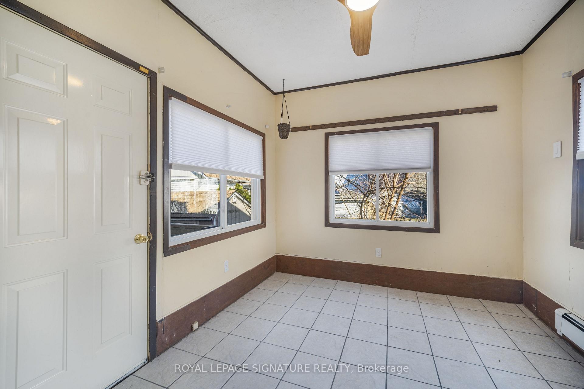 









141


York

Street,
St. Catharines,




ON
L2R 6E8

