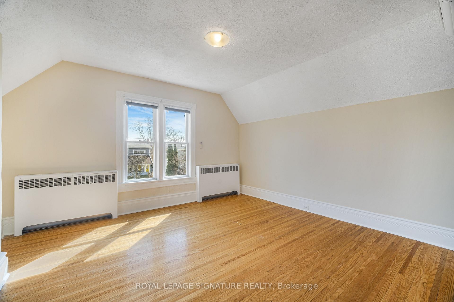 









141


York

Street,
St. Catharines,




ON
L2R 6E8

