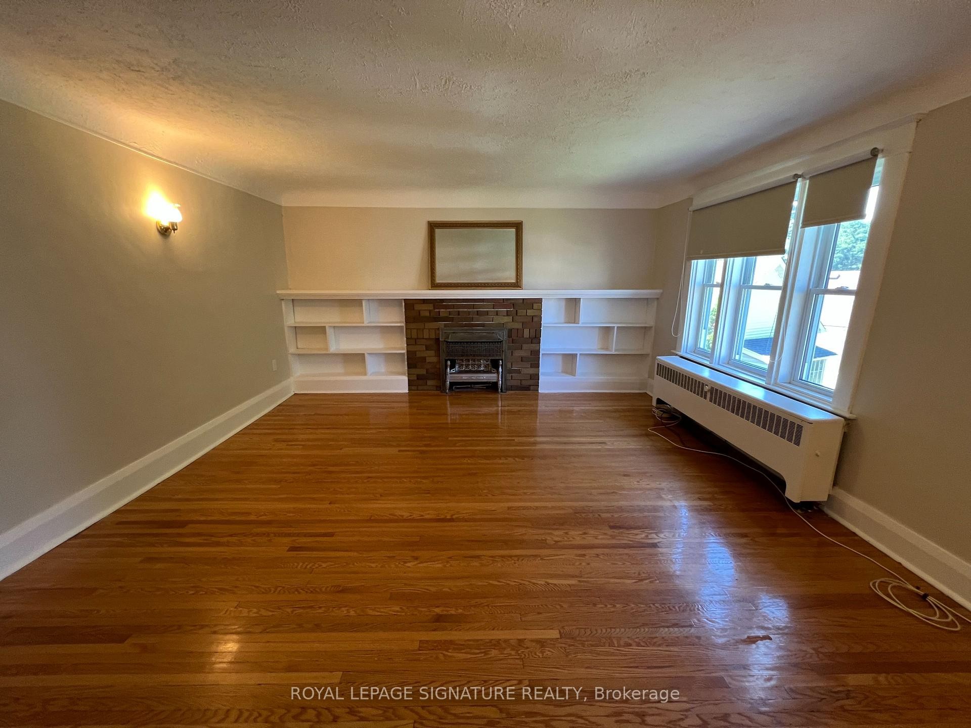 









141


York

Street,
St. Catharines,




ON
L2R 6E8

