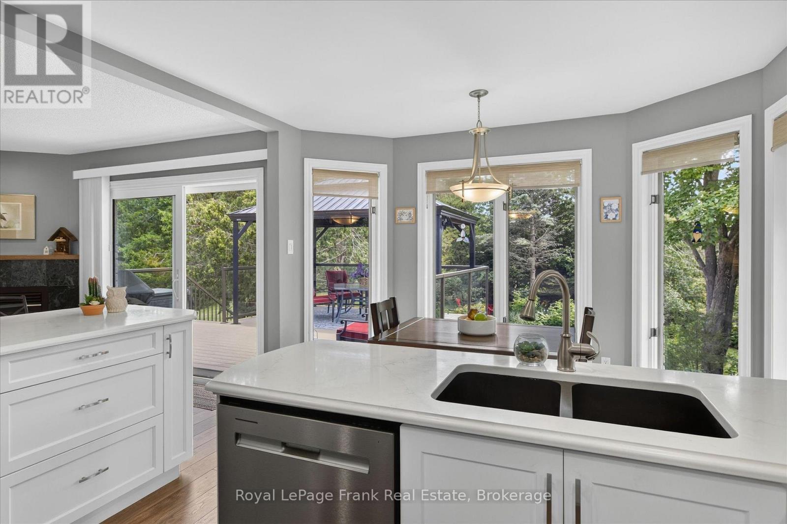 












64 ISLAND BAY DRIVE

,
Kawartha Lakes (Bobcaygeon),




Ontario
K0M1A0

