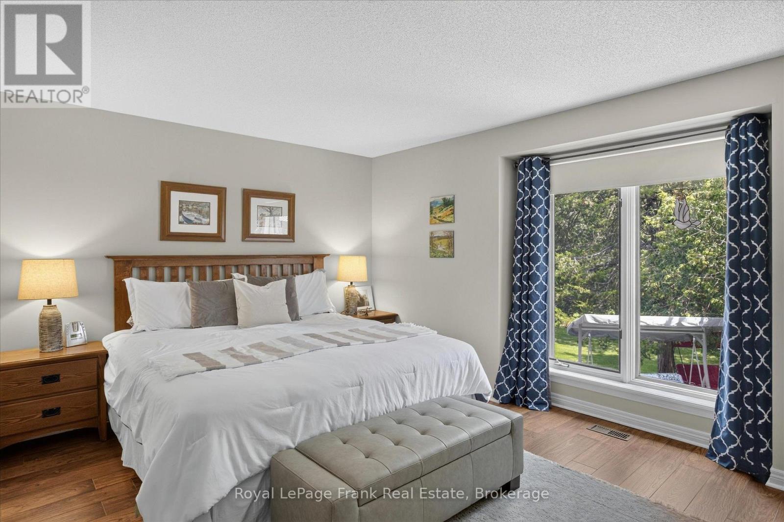 












64 ISLAND BAY DRIVE

,
Kawartha Lakes (Bobcaygeon),




Ontario
K0M1A0

