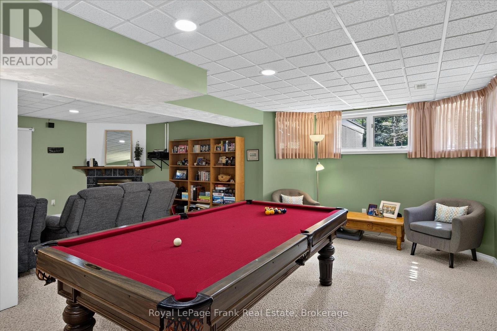












64 ISLAND BAY DRIVE

,
Kawartha Lakes (Bobcaygeon),




Ontario
K0M1A0


