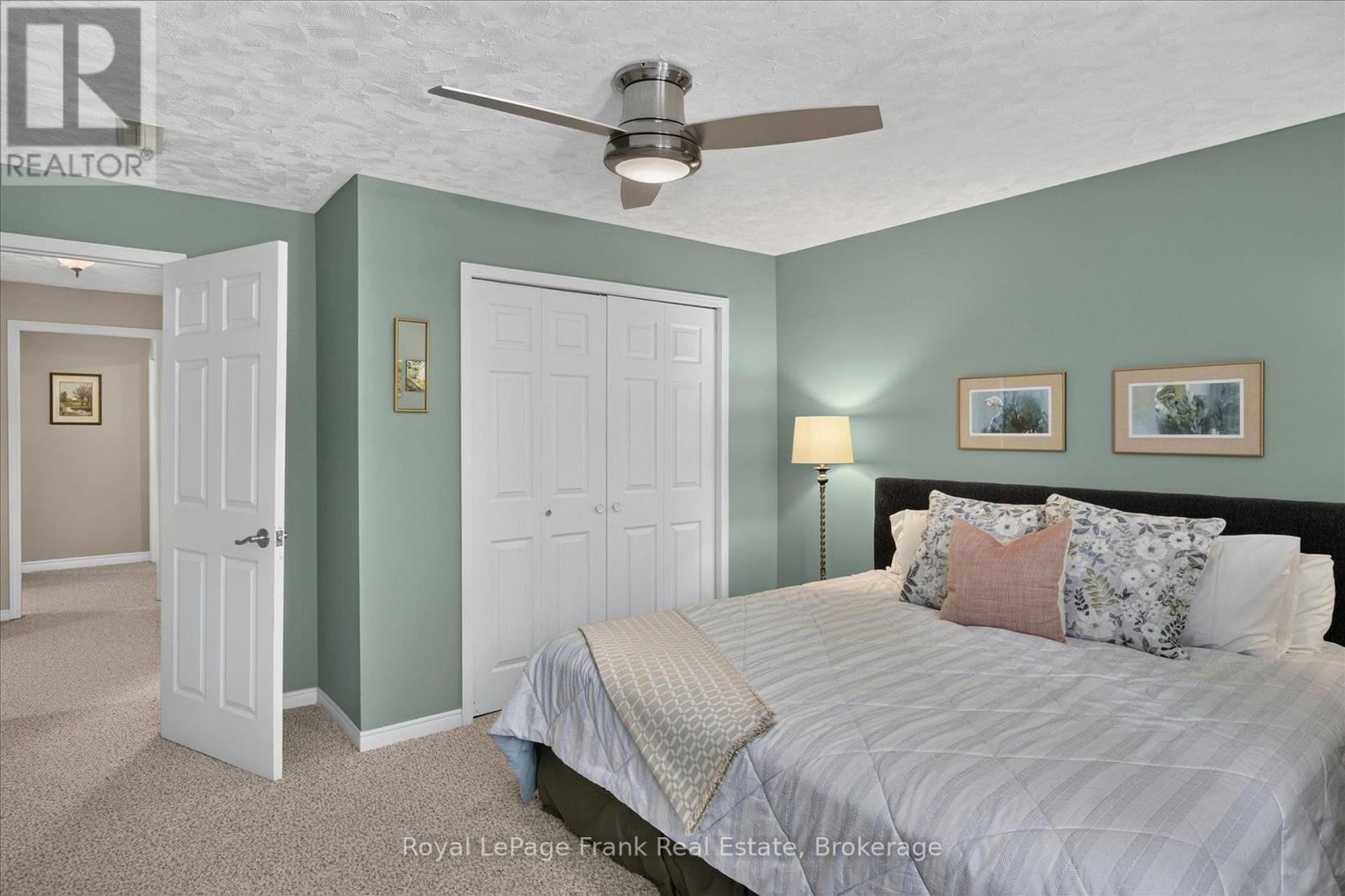 












64 ISLAND BAY DRIVE

,
Kawartha Lakes (Bobcaygeon),




Ontario
K0M1A0

